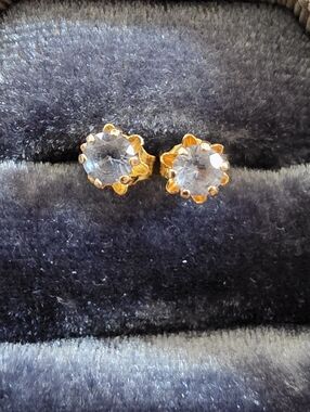 14k Aquamarine Yellow Gold Stud Earrings (Vintage)